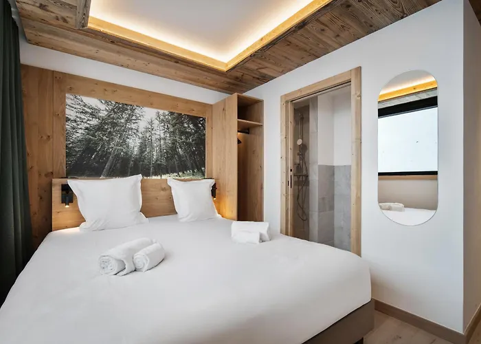 Quartz Aparthotel