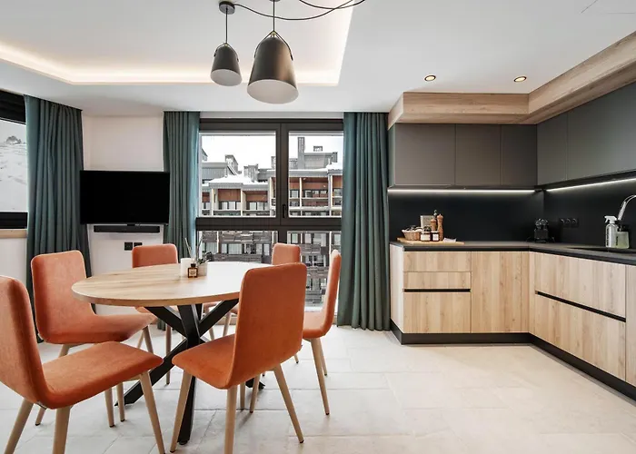 Quartz Aparthotel