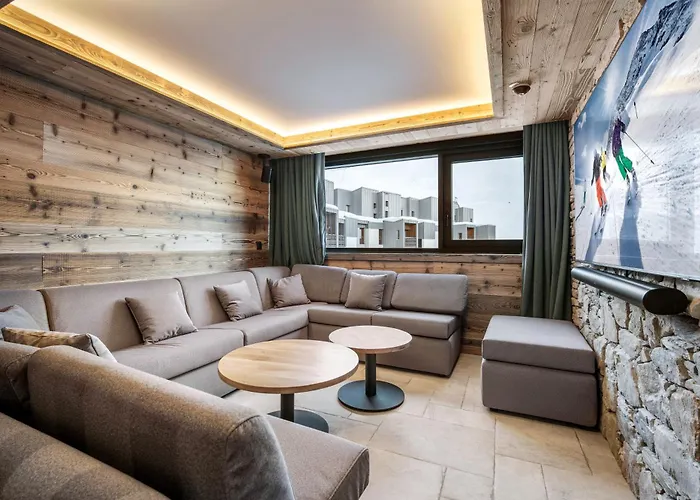 Aparthotel Quartz 4*
