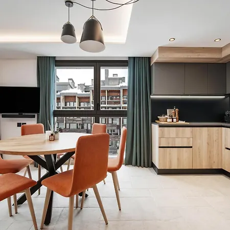 Quartz Aparthotel