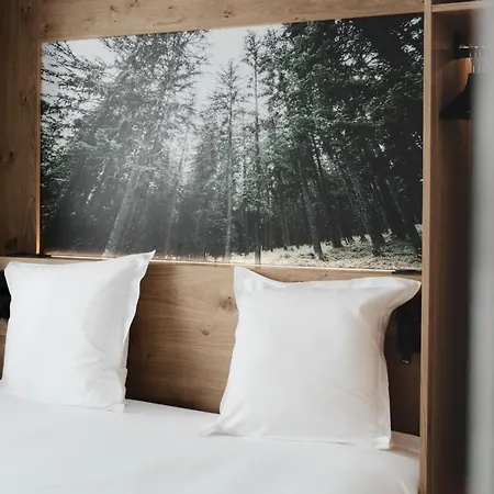 Quartz Aparthotel