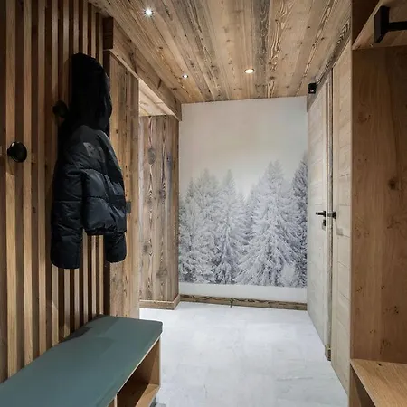 Aparthotel Quartz *