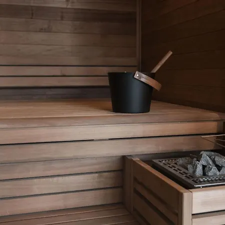 Quartz Aparthotel *